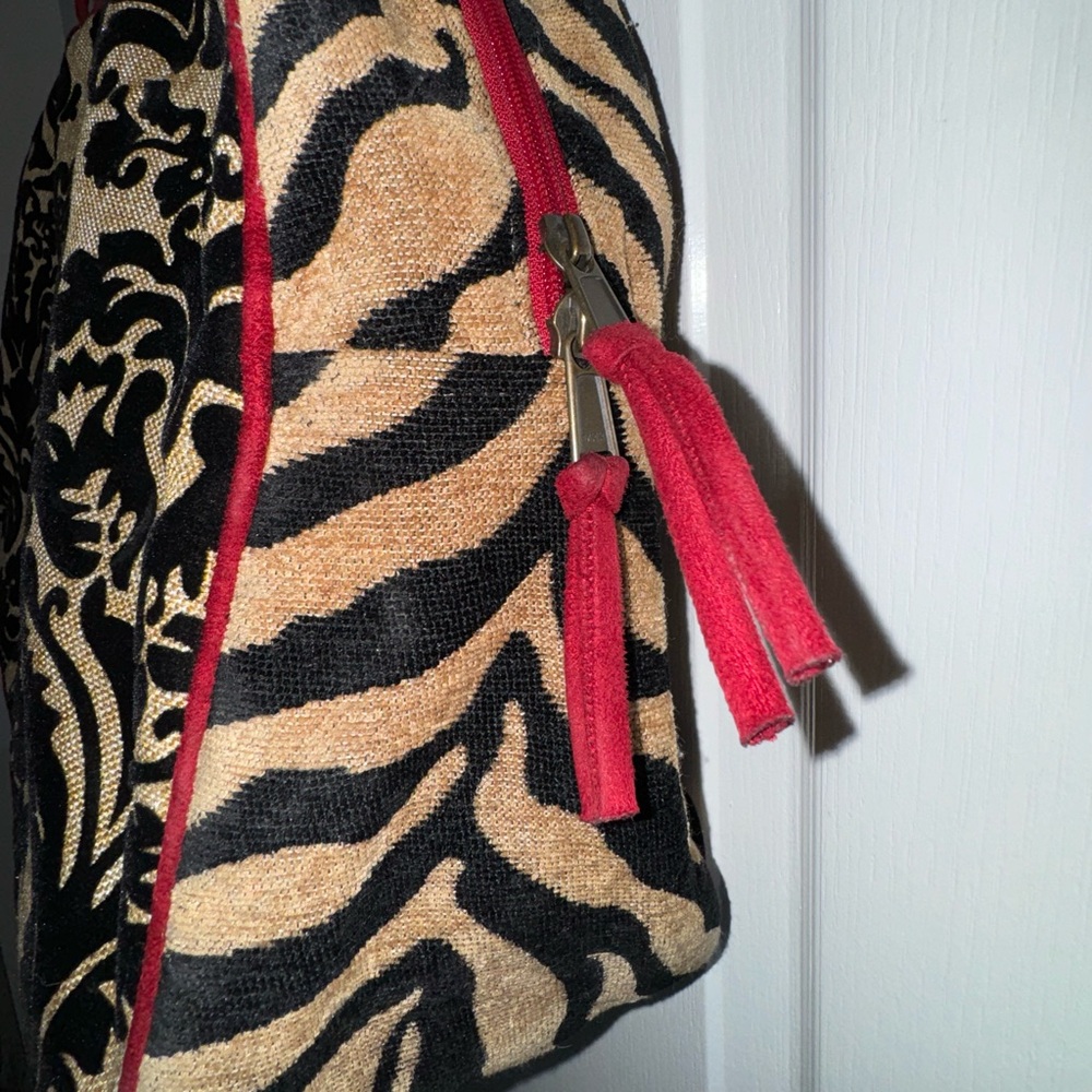 Atenti Overnighter Floral and Zebra Arabesque Carpet Bagger Bag - Picture 12 of 14